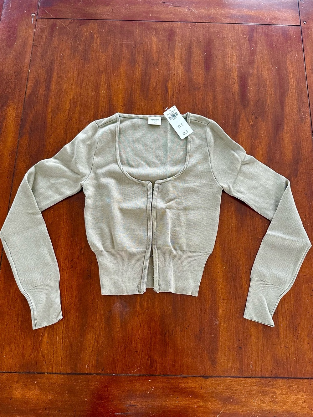 Abercrombie & Fitch Cropped Sweater - soft olive green